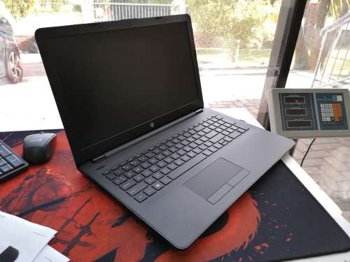 *Excellent Condition*HP 15 RAX*6TH GEN*N3060*4GB DDR4*500GB HDD*